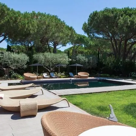 Villa Persea By The Pearls Collection *